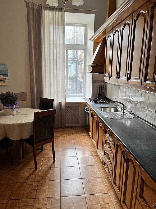 Здається  трьохкімнатна квартира в центрі по вул. Михайлівська 24в Київ - зображення 2