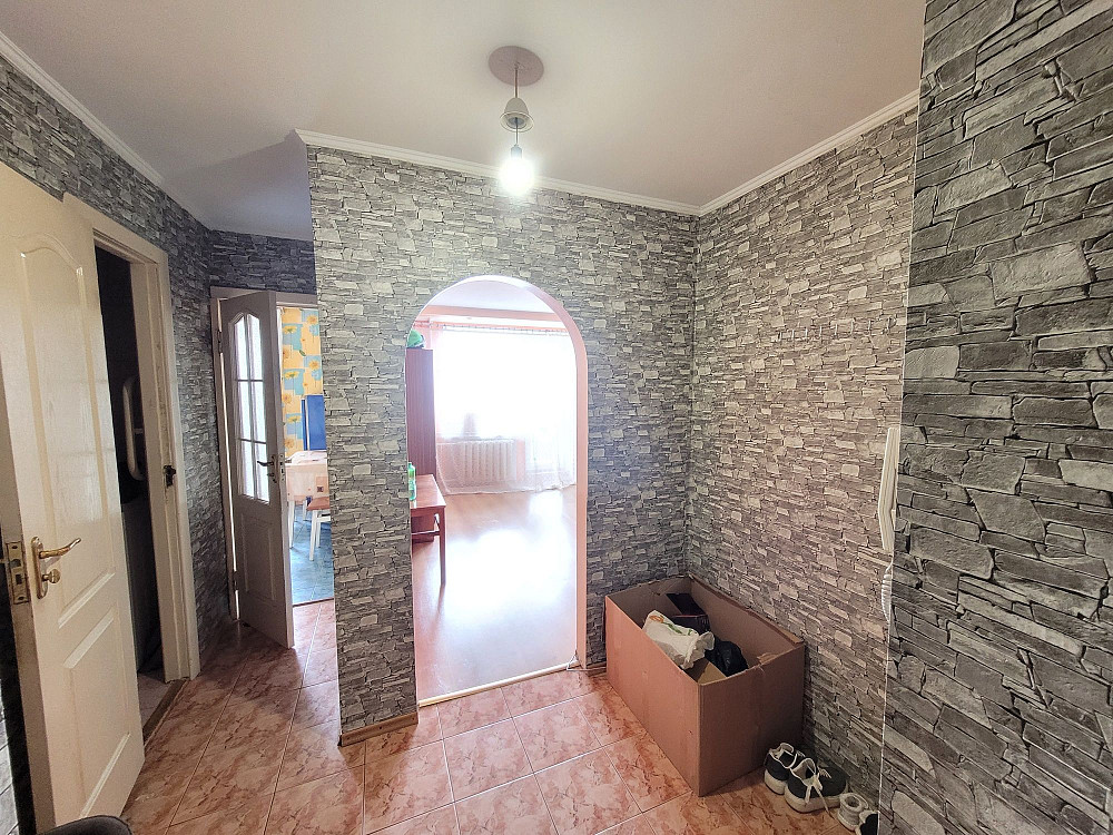 1к. К.Майдан 8/9ц, 39м2, косм.рем! 9500грн + кп! Луцк - изображение 4