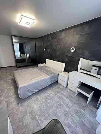 Від Власника! Здам 2к видову на дніпро 65м в ЖК Русанівська Гавань Киев