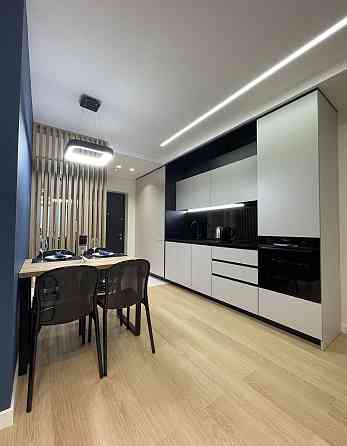 Французский Французький Маккейна Предславинская Печерск Центр Киев