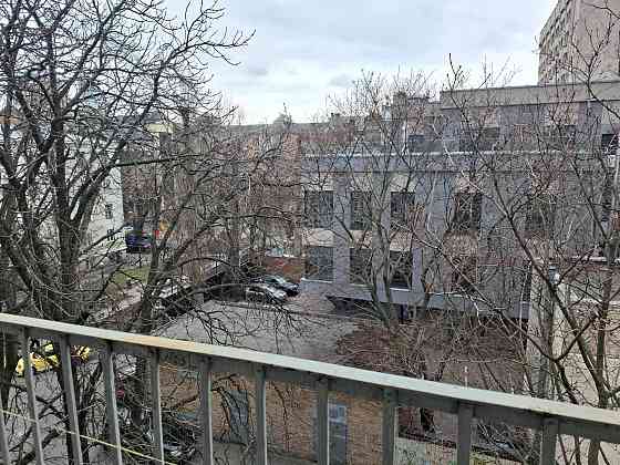 2К Грушевського 28/2 Урядовий Квартал  Маріїнський парк  М Арсенальна Киев