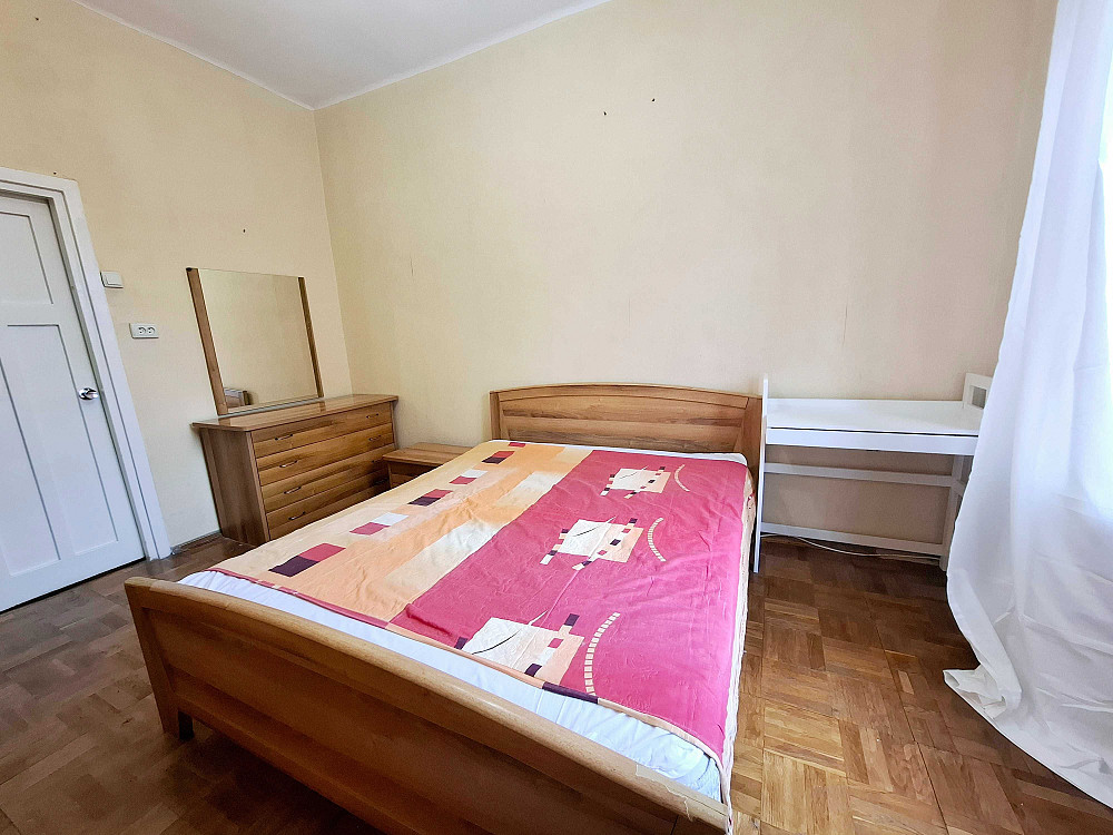 2К Грушевського 28/2 Урядовий Квартал  Маріїнський парк  М Арсенальна Киев - изображение 8