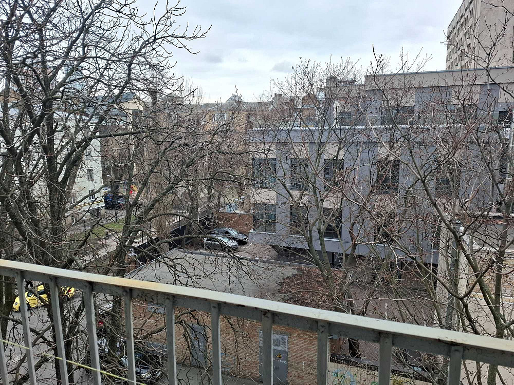 2К Грушевського 28/2 Урядовий Квартал  Маріїнський парк  М Арсенальна Киев - изображение 5