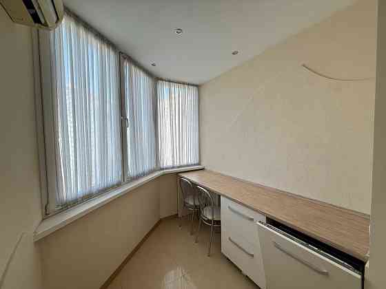 Позняки, вул. Анни Ахматової 31 Київ