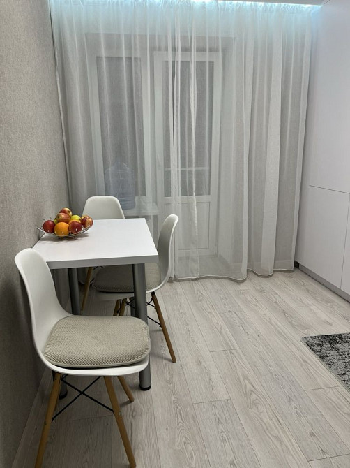 Шикарна однушка з ремонтом у світлих тонах Ирпень - изображение 4