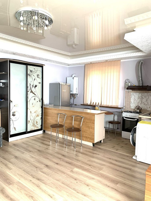 Комфортабельная 1к.к. в р-не пр . Центрального с мебелью и бытовой тех Николаев - изображение 1