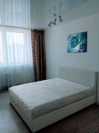 Оренда світлої  квартири Позняки вул. Крушельницької огляд на озеро Киев