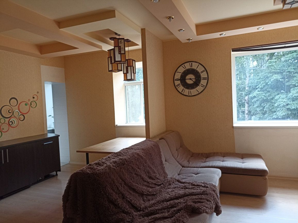 Жилая уютная 4х.ком. квартира сталинка с автон.отоплением на Богунии Житомир - изображение 1