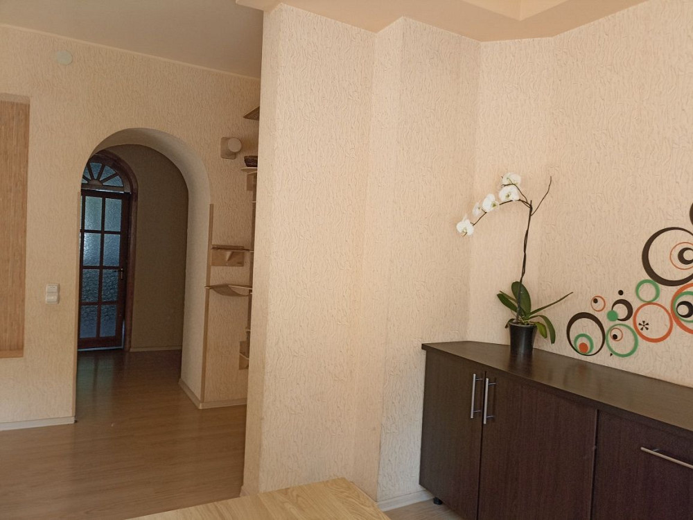 Жилая уютная 4х.ком. квартира сталинка с автон.отоплением на Богунии Житомир - изображение 5