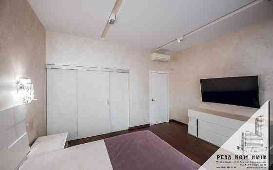 Чарівна 2к. кв. по вулиці Єфремова 8-А метро Академмістечко 1 хв пішки Київ