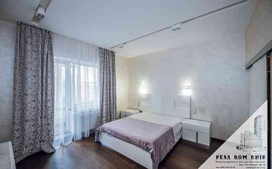 Чарівна 2к. кв. по вулиці Єфремова 8-А метро Академмістечко 1 хв пішки Київ