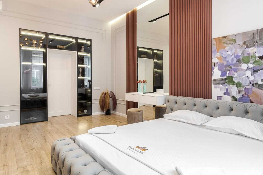 Продаж квартири в центрі на вул. Леонтовича Львів - зображення 2