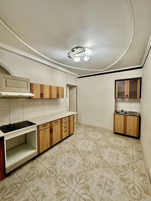 Продам двухкомнатную квартиру 76 м кв в Новом Кирпичном Доме  АОГВ Одесса - изображение 1