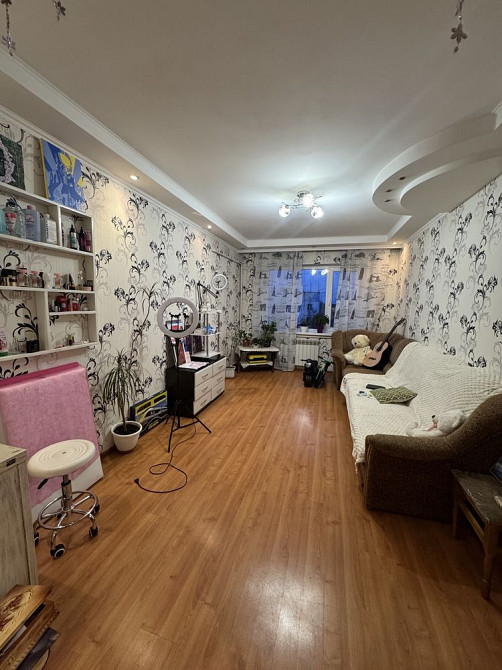 Продам квартиру в центрі Іванкова  - зображення 1