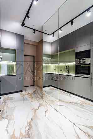 Оренда 2к сучасної видової квартири, Ярославів Град, 50м, Центр Киев