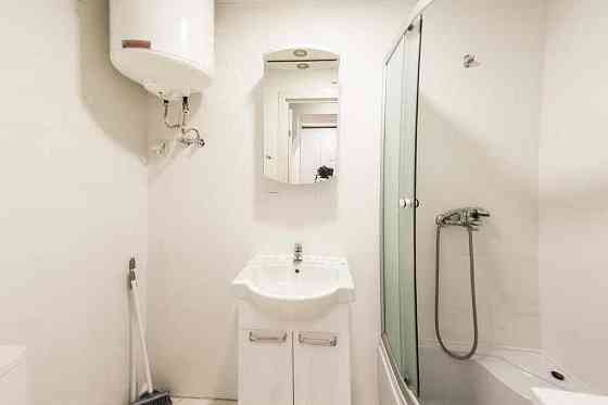 Двокімнатна квартира, м. Берестейська, новобудова, від 1 місяця Киев