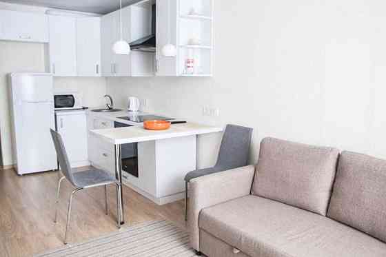 Двокімнатна квартира, м. Берестейська, новобудова, від 1 місяця Киев