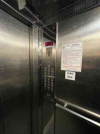 Видова 3-кімнатна квартира біля метро «Житомирська» — перша здача Киев