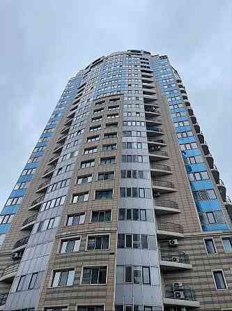 Видова 3-кімнатна квартира біля метро «Житомирська» — перша здача Киев