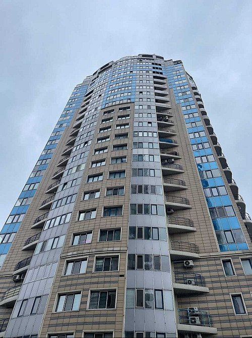 Видова 3-кімнатна квартира біля метро «Житомирська» — перша здача Киев - изображение 1