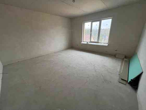 Велика двокімнатна квартира з початковим ремонтом. Ирпень