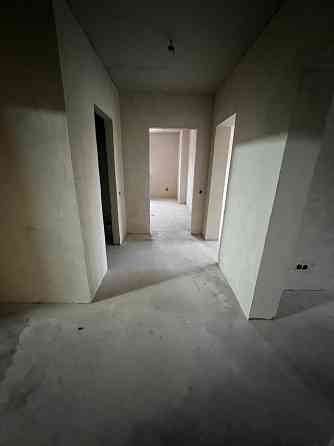 Велика двокімнатна квартира з початковим ремонтом. Ирпень