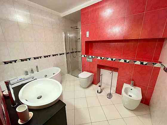 Продам 3-комнатную квратиру в ЖК на Чекмарева Днепр