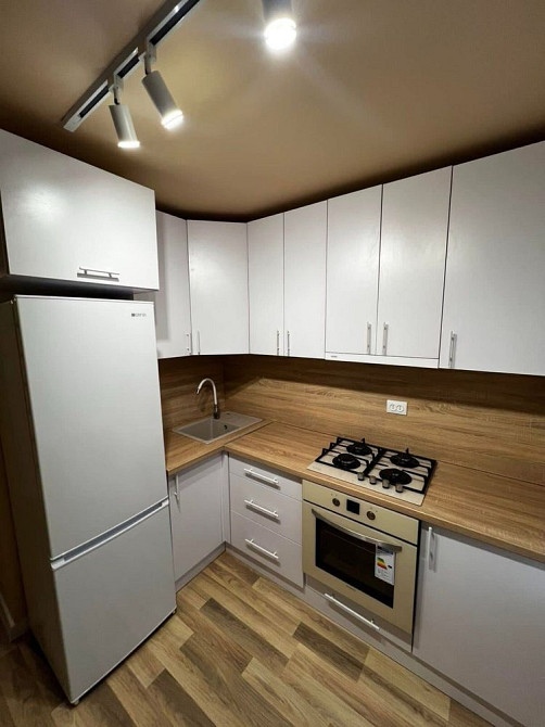 Продаж 2-х кім в центрі з євроремонтом  - зображення 2