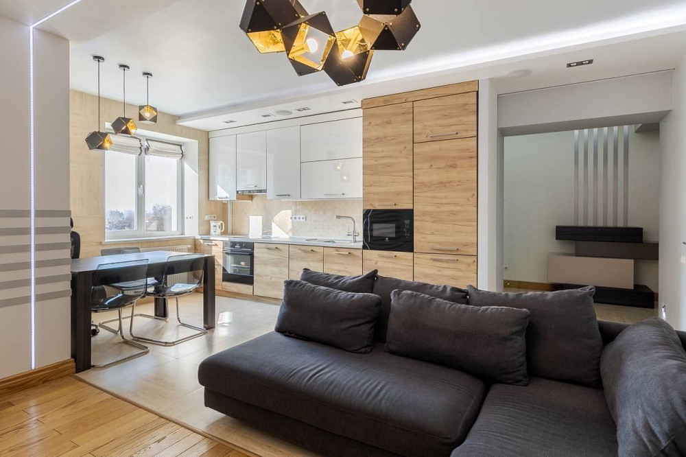 Продаж 2 кімн.квартири  з дизайнерським ремонтом новобудові  по вул. П Львів - зображення 1