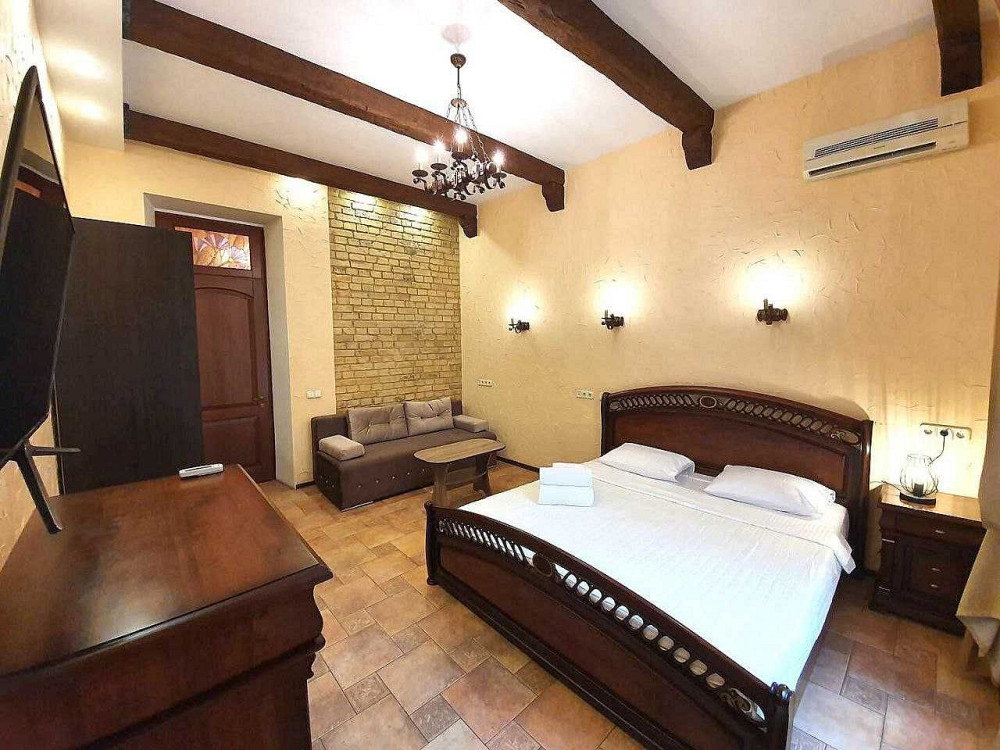 Без% Оренда 2кім. кв в центі Києва, Мала Житомирська 16/3 Киев - изображение 1