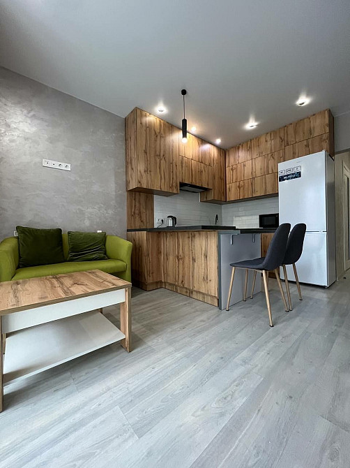 ‼️ВІЛЬНА Оренда вишуканої квартири з балконом  в ЖК На Щасливому Ровно - изображение 1