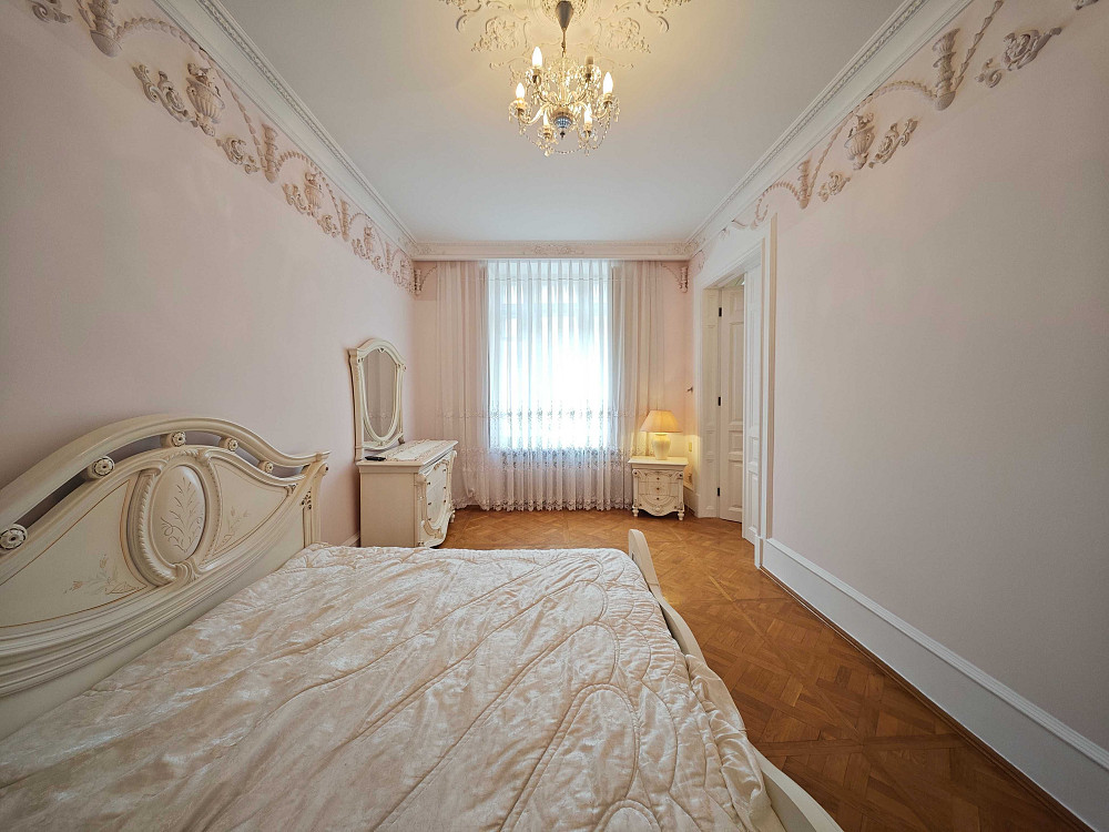 Сдам очень красивую квартиру, 150 кв.м., 3 спальни, на ул. Пироговской Одеса - зображення 3