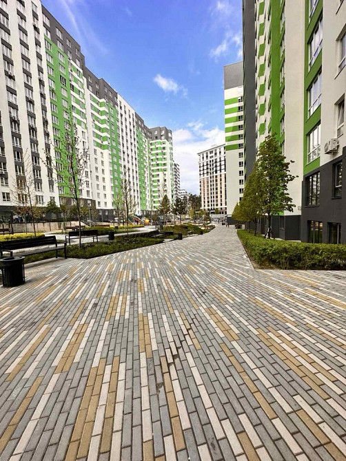 Дворівнева Євро 2-кімнатна | 68 м² | Вид на ліс | Велика кухня Ірпінь - зображення 3