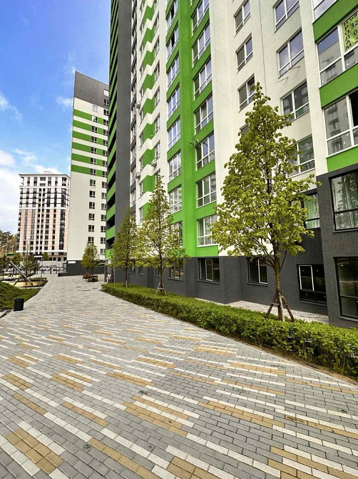 Дворівнева Євро 2-кімнатна | 68 м² | Вид на ліс | Велика кухня Ірпінь - зображення 1