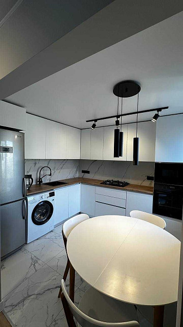 Оренда 3-кімнатної квартири на 7-му Зарічному! Кривий Ріг - зображення 1