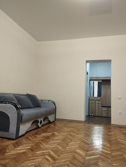 Власник! Здається 2кімн квартира на Майдан Ринок. Срочно! Стрий - зображення 2