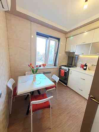 Оренда м.Харківська.2х кімн.окремі Киев