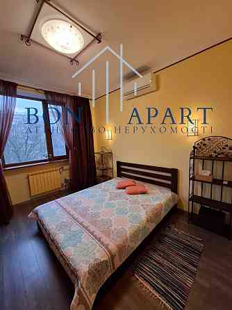 Оренда 2х кім. Сталінкі біля метро Печерська Киев