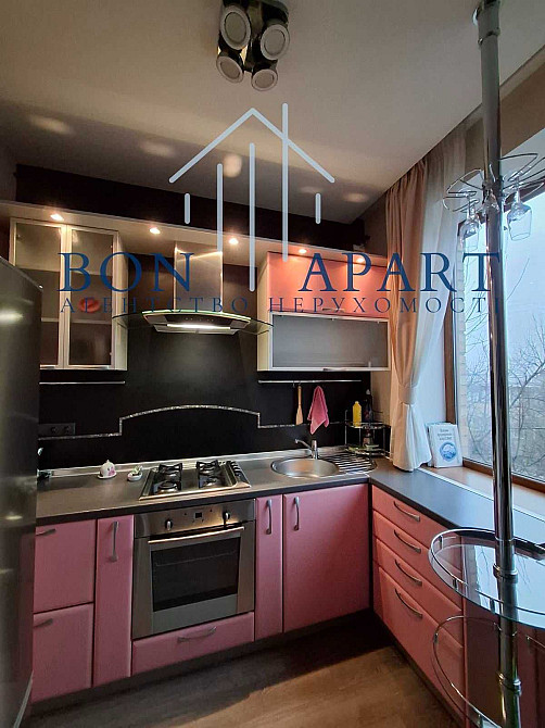 Оренда 2х кім. Сталінкі біля метро Печерська Киев - изображение 2