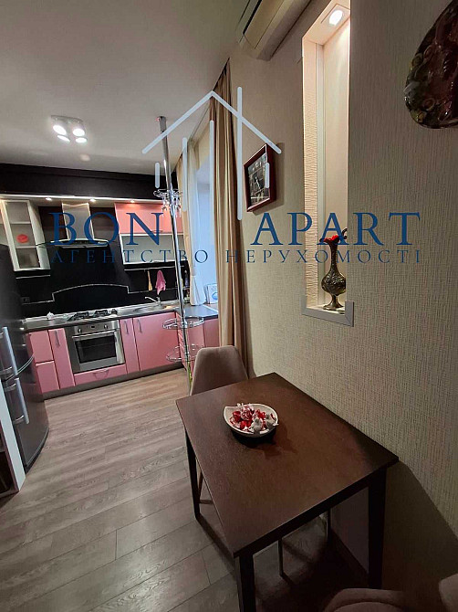 Оренда 2х кім. Сталінкі біля метро Печерська Киев - изображение 3