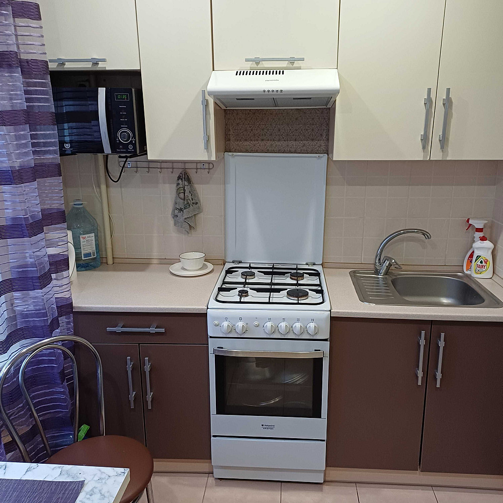 Оренда  1 кімнатної квартири на Бородінськом р-н Континента Запоріжжя - зображення 1