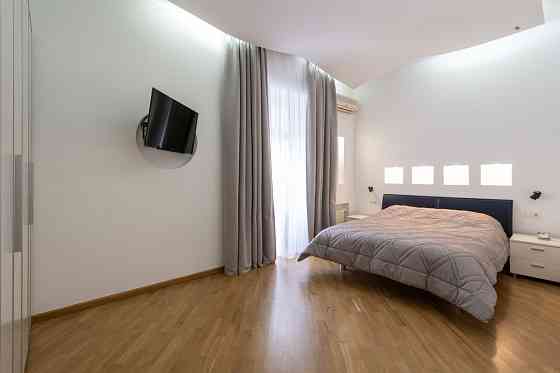 Оренда 4к квартири Бесарабка Круглоуніверситетська 6 хрещатик Печерськ Киев