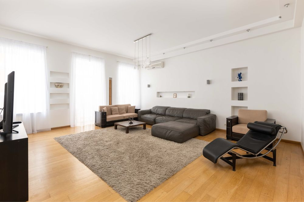 Оренда 4к квартири Бесарабка Круглоуніверситетська 6 хрещатик Печерськ Киев - изображение 1