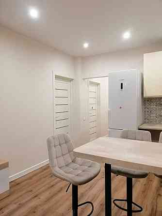 Оренда видової 2кімнатної квартири метро Лівобережна. Вул Каховська 62 Киев