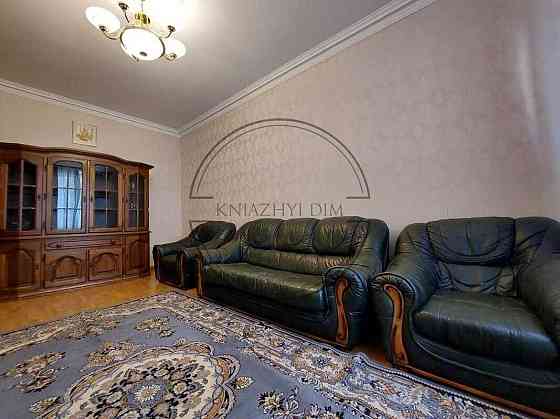 Оренда роздільної 3-х к. квартири Львівська Площа. №11200195 Киев