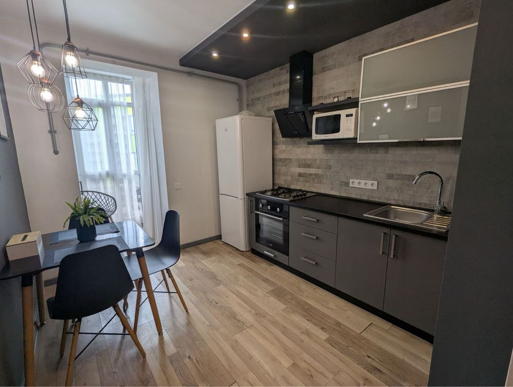 Оренда 1-к квартира з сучасним ремонтом в центрі міста Ірпінь - зображення 1