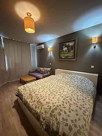 Оренда 2к.кв вул.Олени Пчілки 2 Позняки Киев