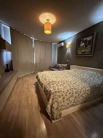 Оренда 2к.кв вул.Олени Пчілки 2 Позняки Киев