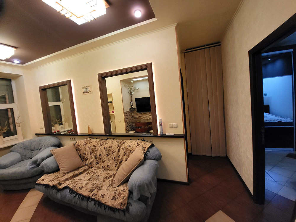 Сдам  3 к квартиру, р-н Центра. Каменское (Запорожская обл.) - изображение 2