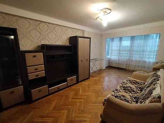 Сдам 2 х ком кв ул Бучмы 1, массив Березняки метро Левобережная Киев